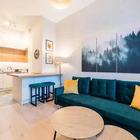 Heart Of Luxury By Bookinghost *