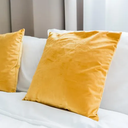 Heart Of Luxury By Bookinghost * Πόζναν