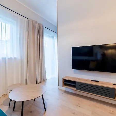 Apartment Heart Of Luxury By Bookinghost *