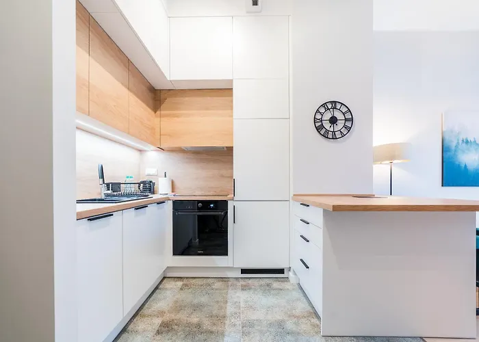 Apartment Heart Of Luxury By Bookinghost